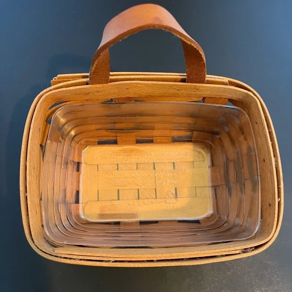 Longaberger Small Key Basket with Heartland Green Accent Weaves